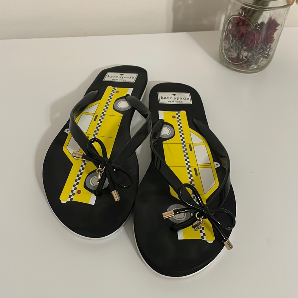 Kate spade taxi flip flops